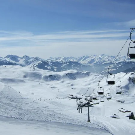 아파트 Retro 키츠부헬